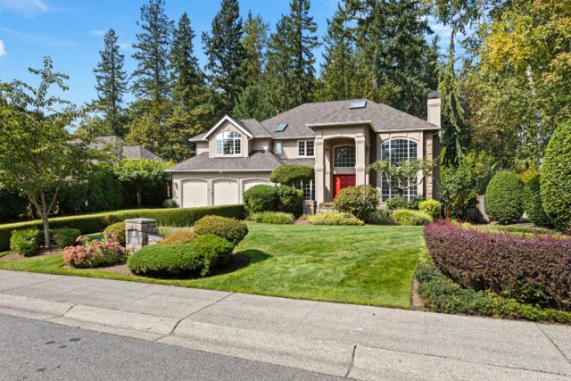2225 246th Place NE, Sammamish, WA 98074