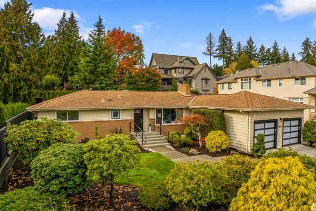 1515 100th Ave NE, Bellevue, WA 98004